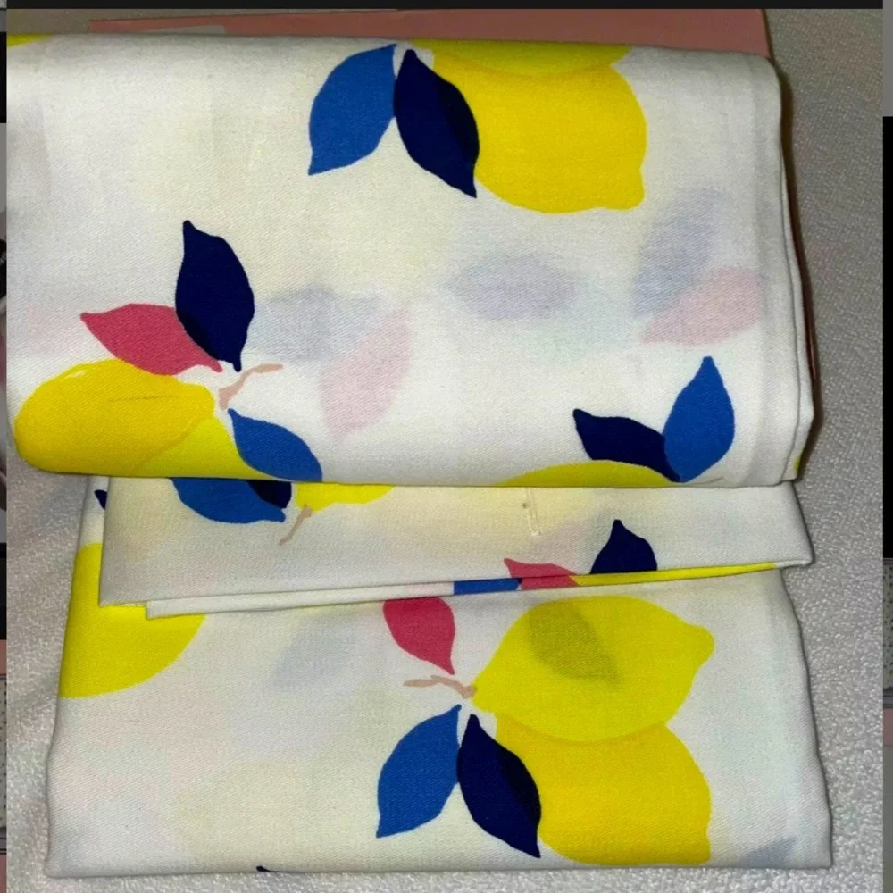 New Kate Spade Lemon Zest Shower Curtain 72”x72” Cotton/Poly- Machine Wash🍋💙💕